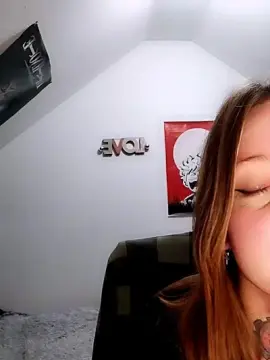 Cam4 Sex Cam of Amatrice_X