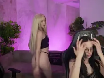 Chaturbate Watch Live Sex Cams of kira0541