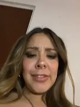 Stripchat Live Sex Cam of LilEuphoria