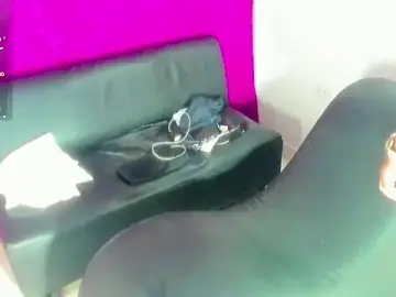 Stripchat Sex Cam of amazing_group_hot69