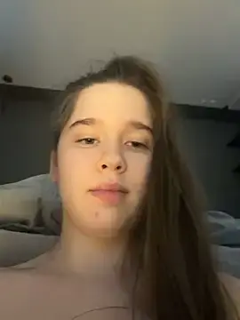 Stripchat Live Porn of HornyGirlH