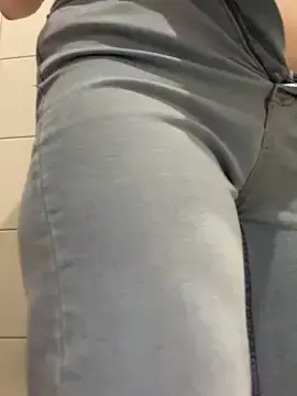 Stripchat Adult Webcam of Cumonmme