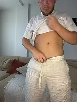 Stripchat Free Porn Cam of NickyGold_Official