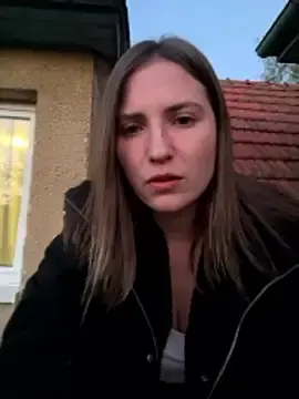 Stripchat Live Sex Cam of ViviVision99