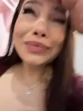 Stripchat Live Sex Cam of Chloe__Moon