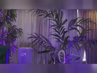 Xlovecam Adult Webcam of RamiraRowa