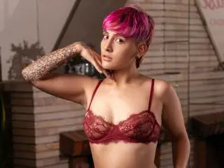 Xlovecam Free Porn Cam of DannyRouds